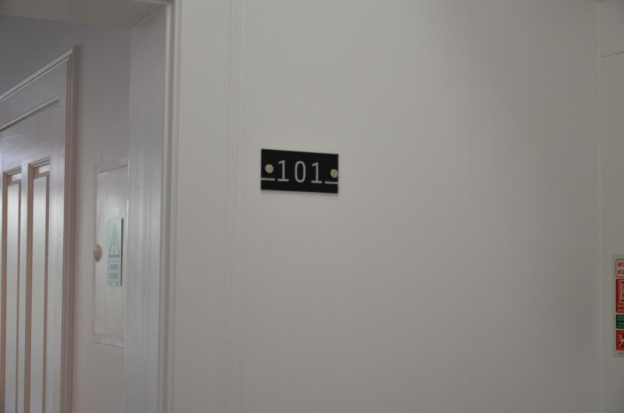 Edificio Charles 101 Apartment Фуншал Екстериор снимка
